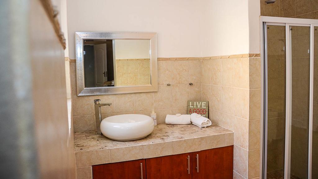 Beth El Guesthouse Бракенфелл Экстерьер фото